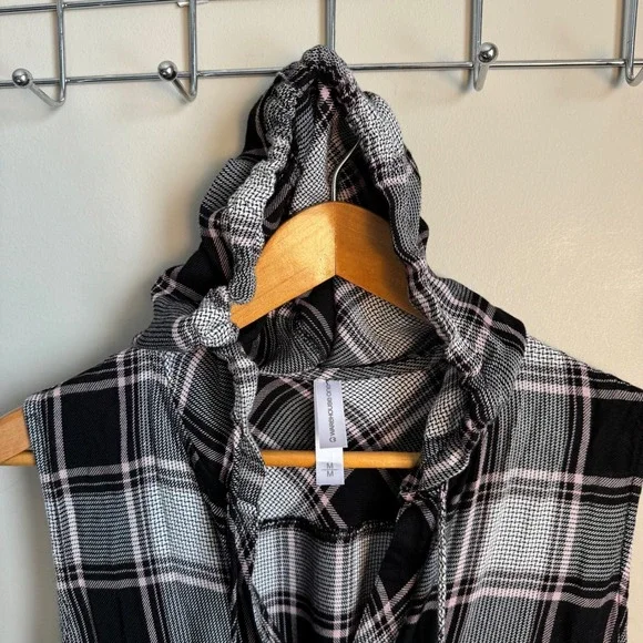 Warehouse One Sleeveless Plaid Button Down Hooded Shirt Black White Pink Medium - Picture 5 of 12